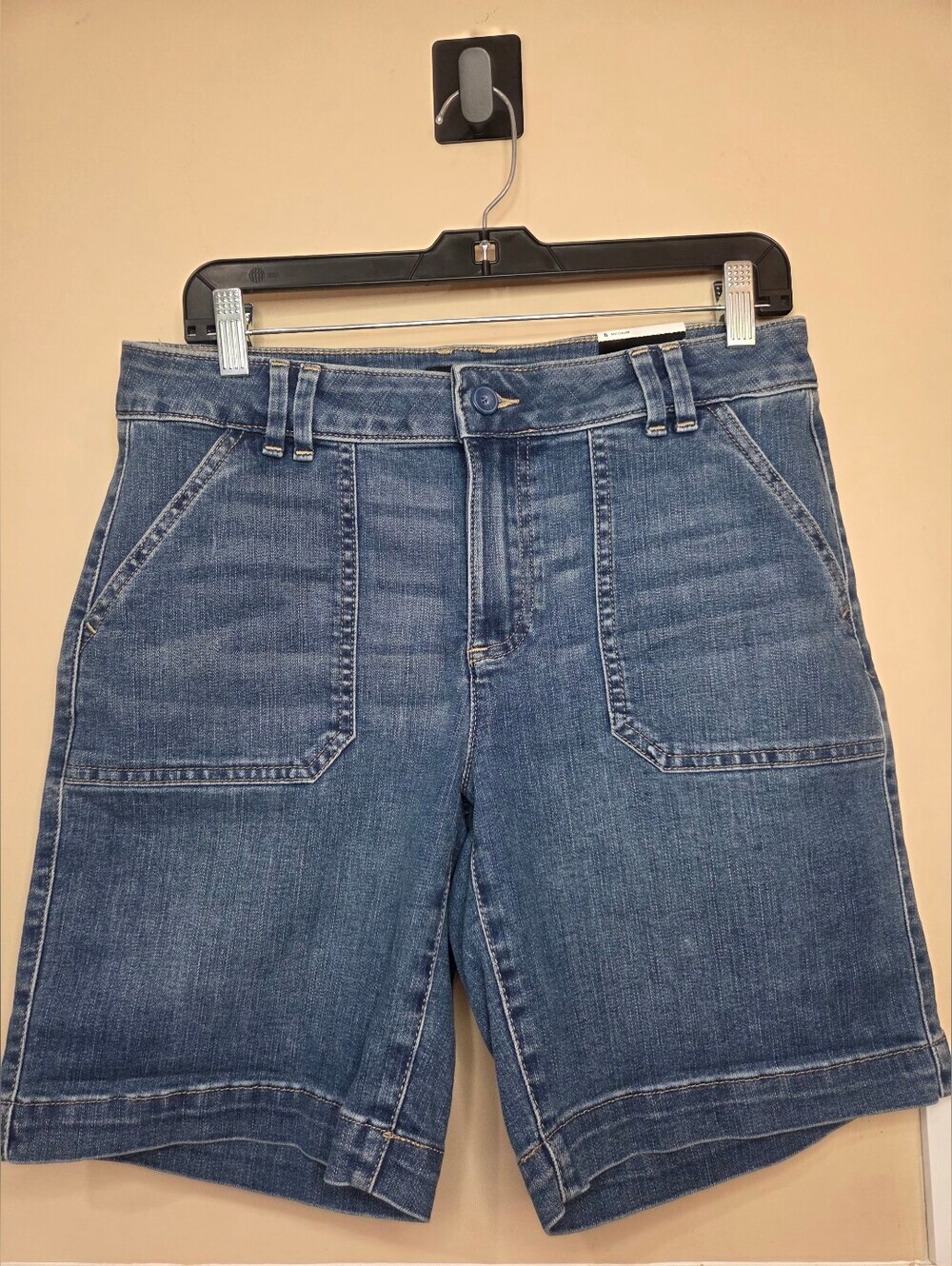Lee Liberty Blue Walk Short - Medium Blue Denim Size 6.